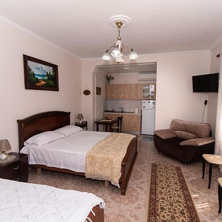 Erla'S Apartment 티라나 외부 사진